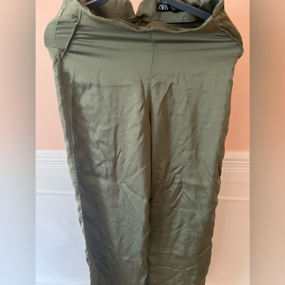 Zara green satin flare pants size medium high waisted - Picture 4 of 13